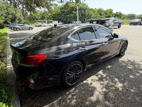 Used 2019 Genesis G70 2.0T Advanced RWD image 3