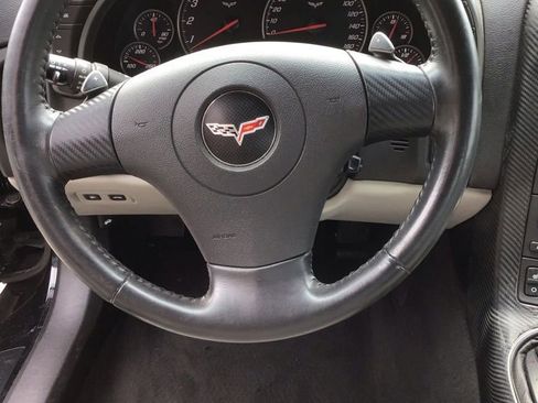 Used 2006 Chevrolet Corvette Convertible w/ Preferred Equipment Group RWD image 6