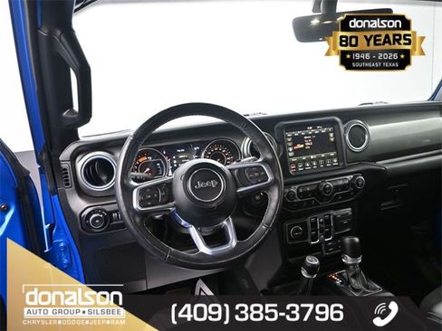 Used 2022 Jeep Wrangler Unlimited Sahara w/ Cold Weather Group image 12