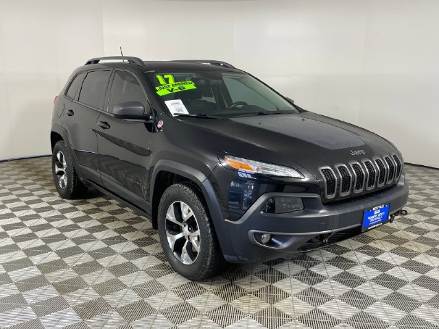 Used 2017 Jeep Cherokee Trailhawk w/ Comfort/Convenience Group AWD/4WD image 27