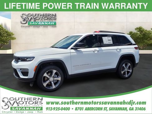 New 2024 Jeep Grand Cherokee Limited w/ Luxury Tech Group II AWD/4WD image 1