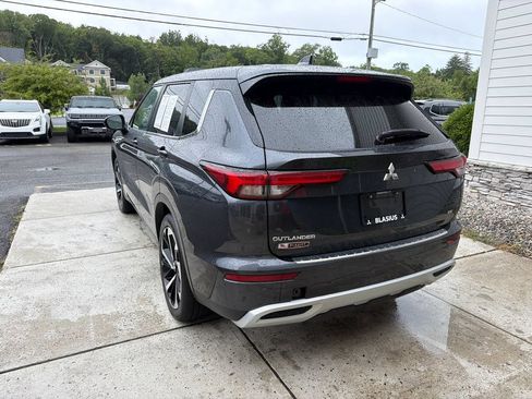 Used 2024 Mitsubishi Outlander SE FWD image 10