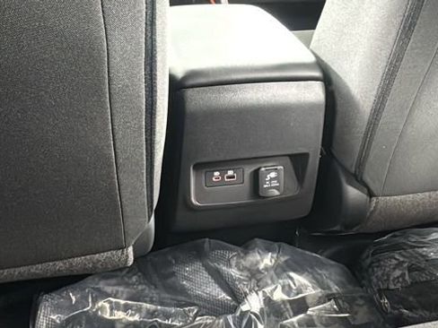 New 2026 Nissan Frontier PRO-4X w/ Pro-4x Convenience Package AWD/4WD image 36