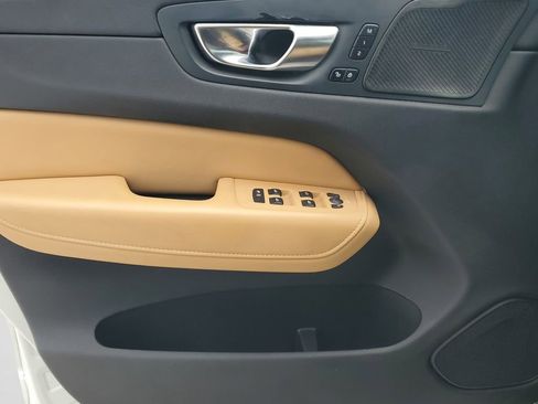 Used 2021 Volvo XC60 T5 Inscription w/ Protection Package Premier image 24