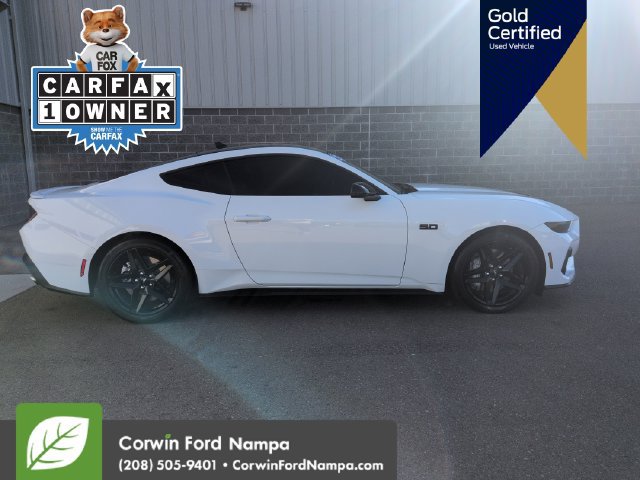 Used 2025 Ford Mustang GT Premium RWD image 2