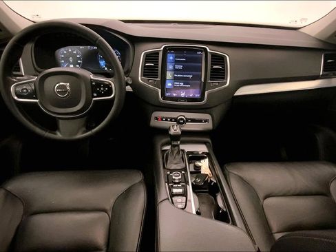 Used 2017 Volvo XC90 T6 Momentum w/ Vision Package AWD/4WD image 16
