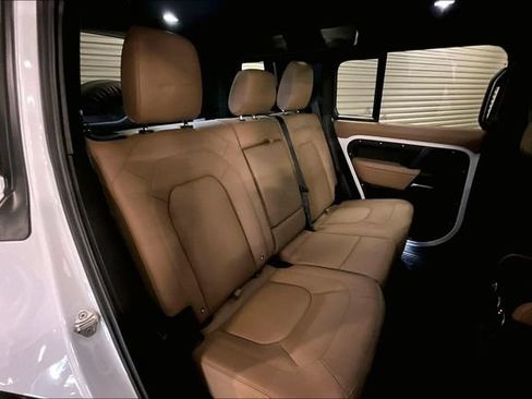 Certified 2026 Land Rover Defender 110 X-Dynamic SE AWD/4WD image 16