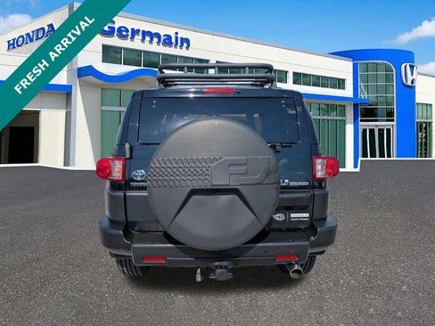 Used 2010 Toyota FJ Cruiser 4WD image 6