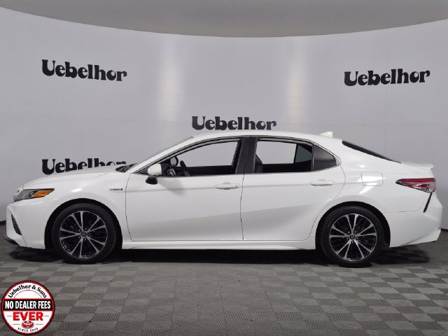 Used 2020 Toyota Camry SE FWD image 4