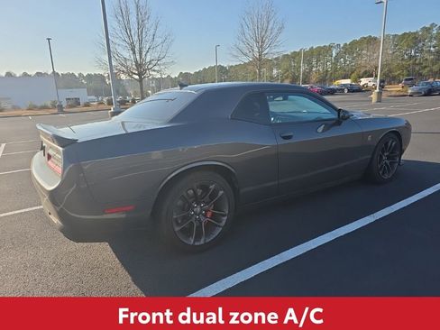 Used 2022 Dodge Challenger R/T Scat Pack image 11
