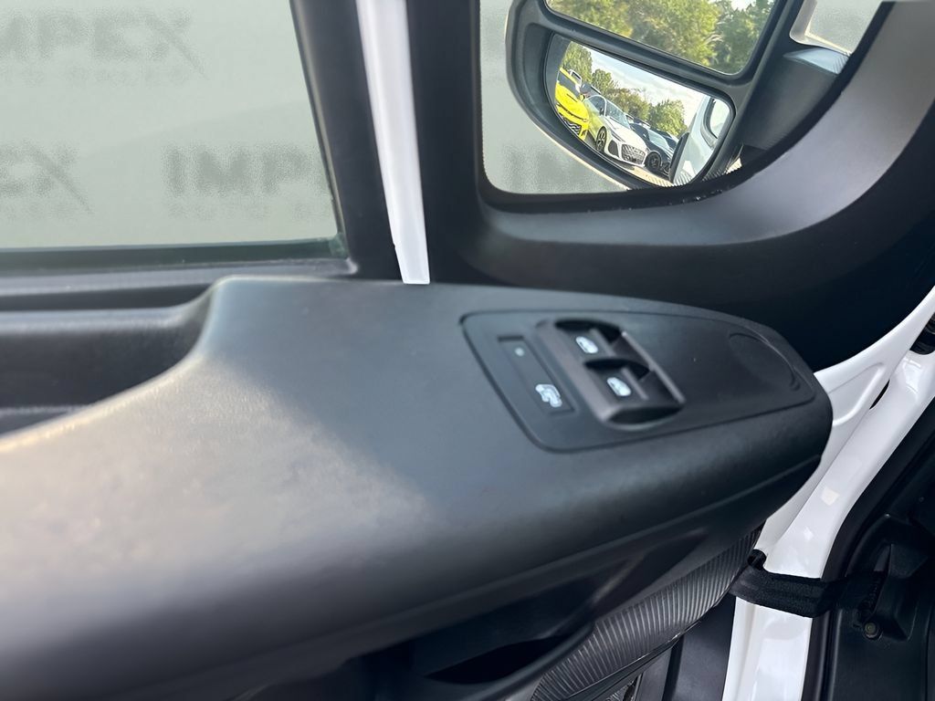 Used 2025 RAM ProMaster 2500 w/ U-Haul Equipment Group FWD image 20