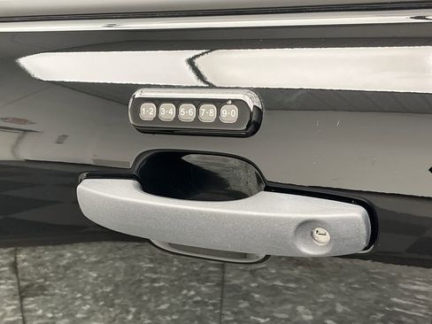 Used 2024 Ford Ranger XLT w/ FX4 Off-Road Package image 8