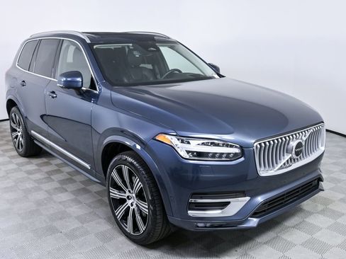 Certified 2023 Volvo XC90 B6 Ultimate AWD/4WD image 28