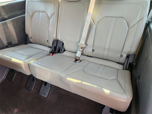 Used 2021 Ford Expedition Limited image 14