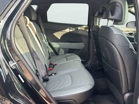 Used 2025 Kia Sportage X-Line w/ Premium Package AWD/4WD image 13