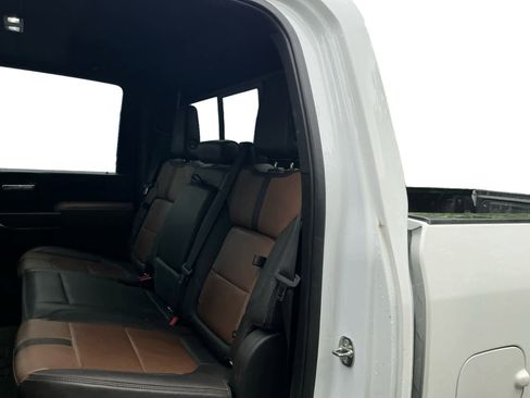 Used 2022 Chevrolet Silverado 3500 High Country w/ Technology Package AWD/4WD image 13