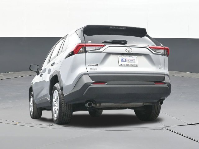Used 2025 Toyota RAV4 LE AWD/4WD image 43