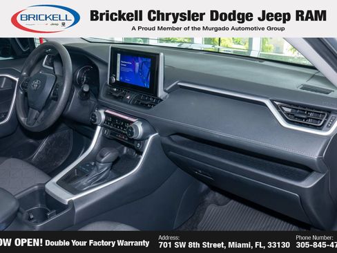 Used 2024 Toyota RAV4 XLE w/ Convenience Package FWD image 17