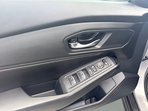 Used 2023 Honda Accord EX image 17