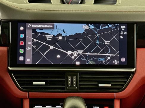 Certified 2023 Porsche Cayenne AWD/4WD image 15