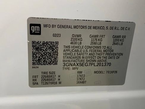 Used 2023 Chevrolet Equinox LS AWD/4WD image 38