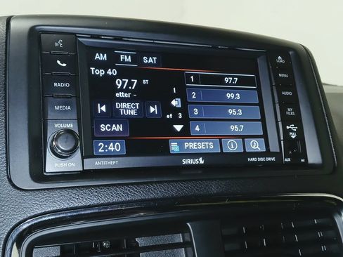 Used 2019 Dodge Grand Caravan SXT FWD image 21