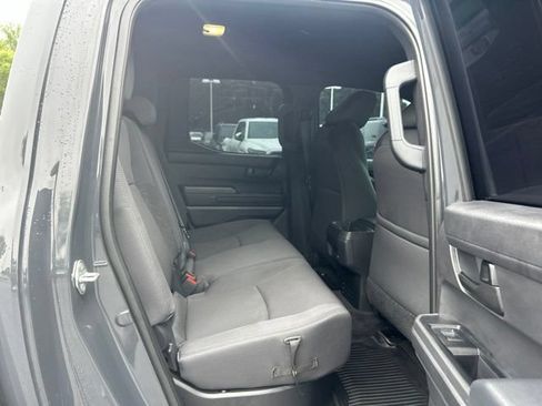 Used 2024 Toyota Tacoma SR5 AWD/4WD image 19