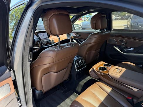 Used 2017 Mercedes-Benz S 550 4MATIC Sedan image 16