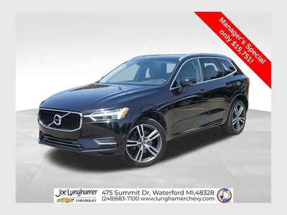 Used 2018 Volvo XC60 T5 Momentum w/ Convenience Package