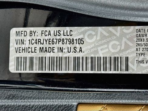 Used 2023 Jeep Grand Cherokee Summit w/ Advanced Protech Group IV AWD/4WD image 30