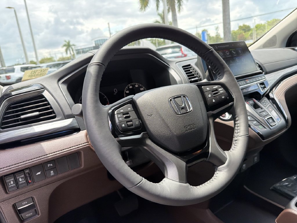 New 2026 Honda Odyssey Elite image 24