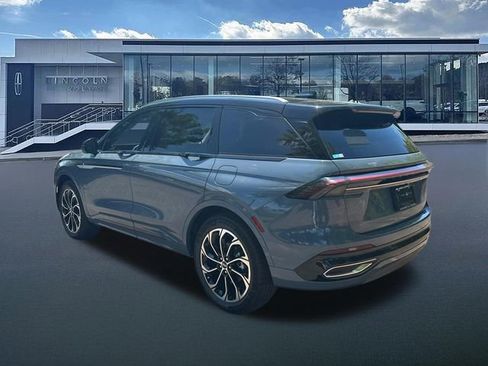 New 2026 Lincoln Nautilus Reserve AWD/4WD image 5