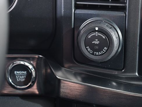 New 2026 Ford F350 Lariat w/ Black Appearance Package image 31