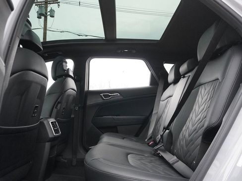 Used 2023 Kia Sportage X-Line w/ X-Line Premium Package image 40