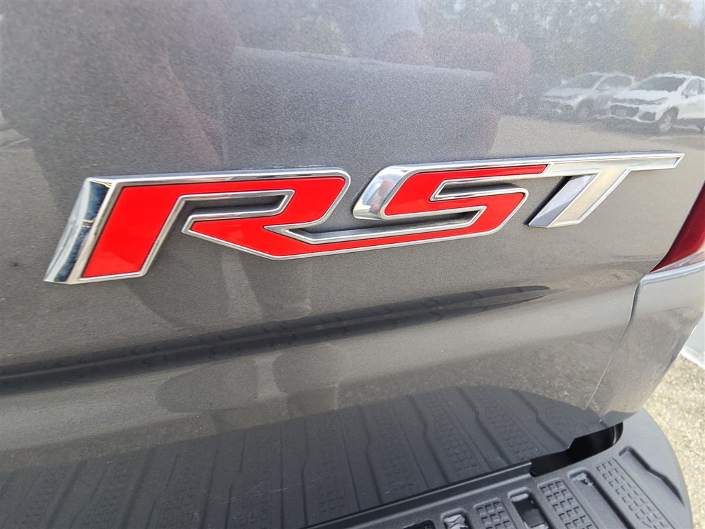 Used 2022 Chevrolet Silverado 1500 RST AWD/4WD image 31