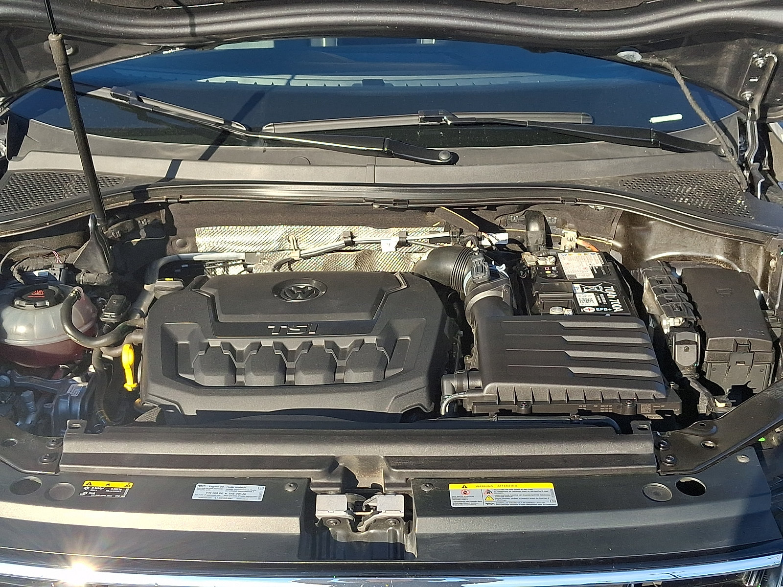 Used 2024 Volkswagen Tiguan SEL R-Line AWD/4WD image 27