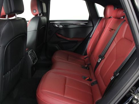 New 2026 Porsche Macan image 18