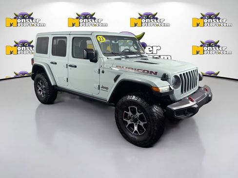 Used 2023 Jeep Wrangler Unlimited Rubicon w/ Cold Weather Group image 3