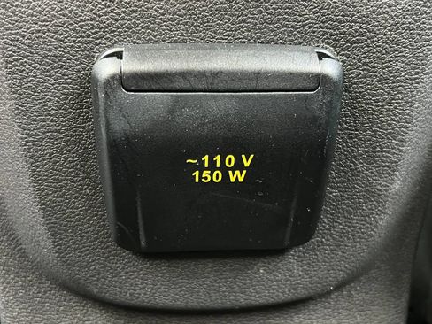 Used 2017 Ford Escape SE w/ Equipment Group 201A AWD/4WD image 33