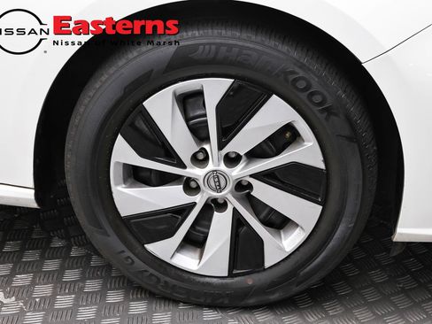 Used 2024 Nissan Altima 2.5 S FWD image 30