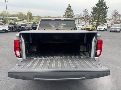 Used 2023 GMC Sierra 1500 Elevation w/ LPO, Elevation Black Package AWD/4WD image 19