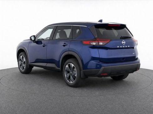Used 2024 Nissan Rogue SV FWD image 7
