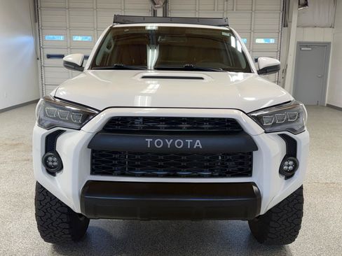 Used 2019 Toyota 4Runner TRD Off-Road AWD/4WD image 7
