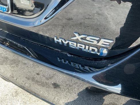 Used 2022 Toyota Camry XSE w/ Cold Weather Package image 30