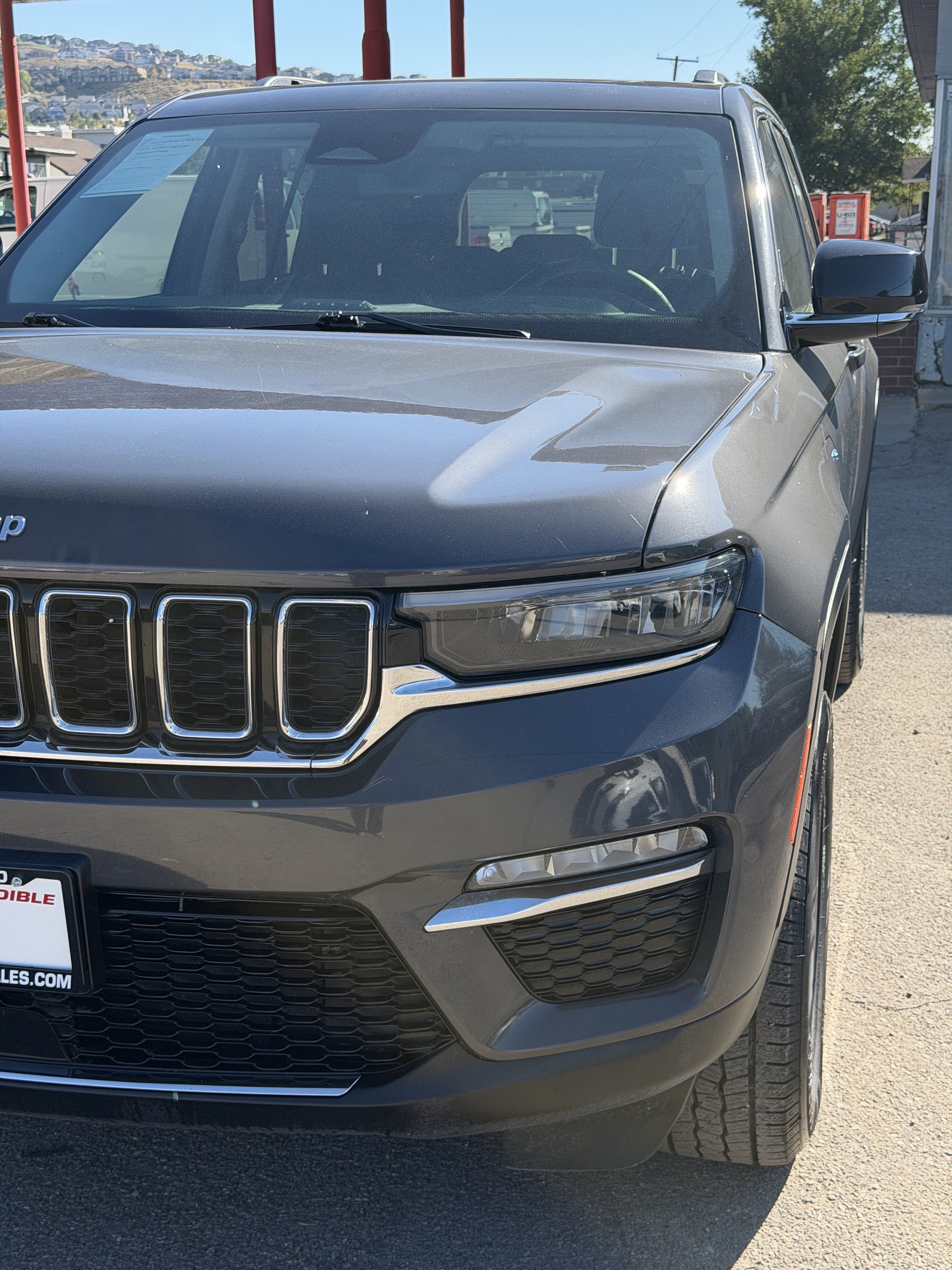 Used 2023 Jeep Grand Cherokee 4WD 4xe image 11