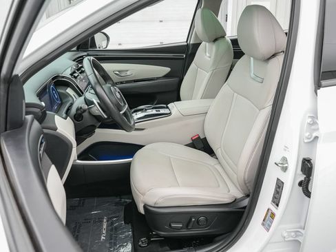 Used 2024 Hyundai Tucson Limited FWD image 11