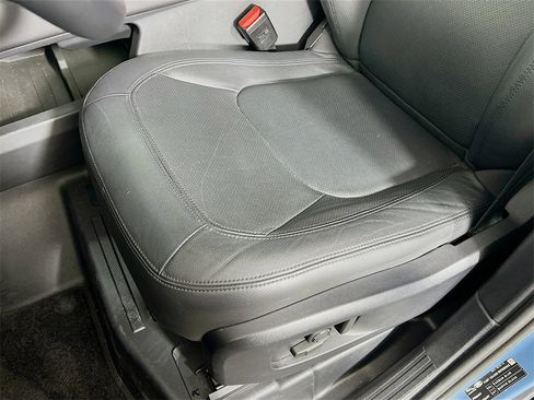 Used 2024 Land Rover Defender 110 S image 20