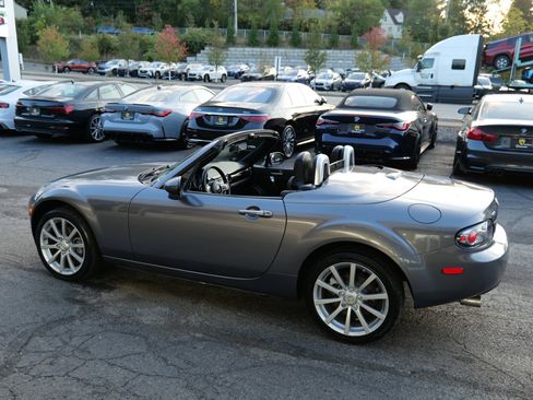 Used 2008 MAZDA MX-5 Miata Grand Touring w/ Premium Pkg image 7