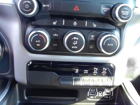 Used 2023 RAM 1500 Big Horn AWD/4WD image 23