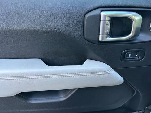 Certified 2023 Jeep Wrangler Unlimited Sahara image 11